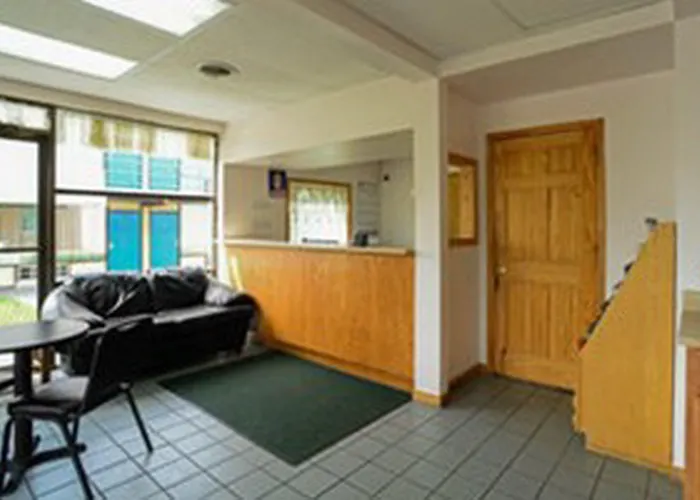 Hotel Maryville Inn 2*